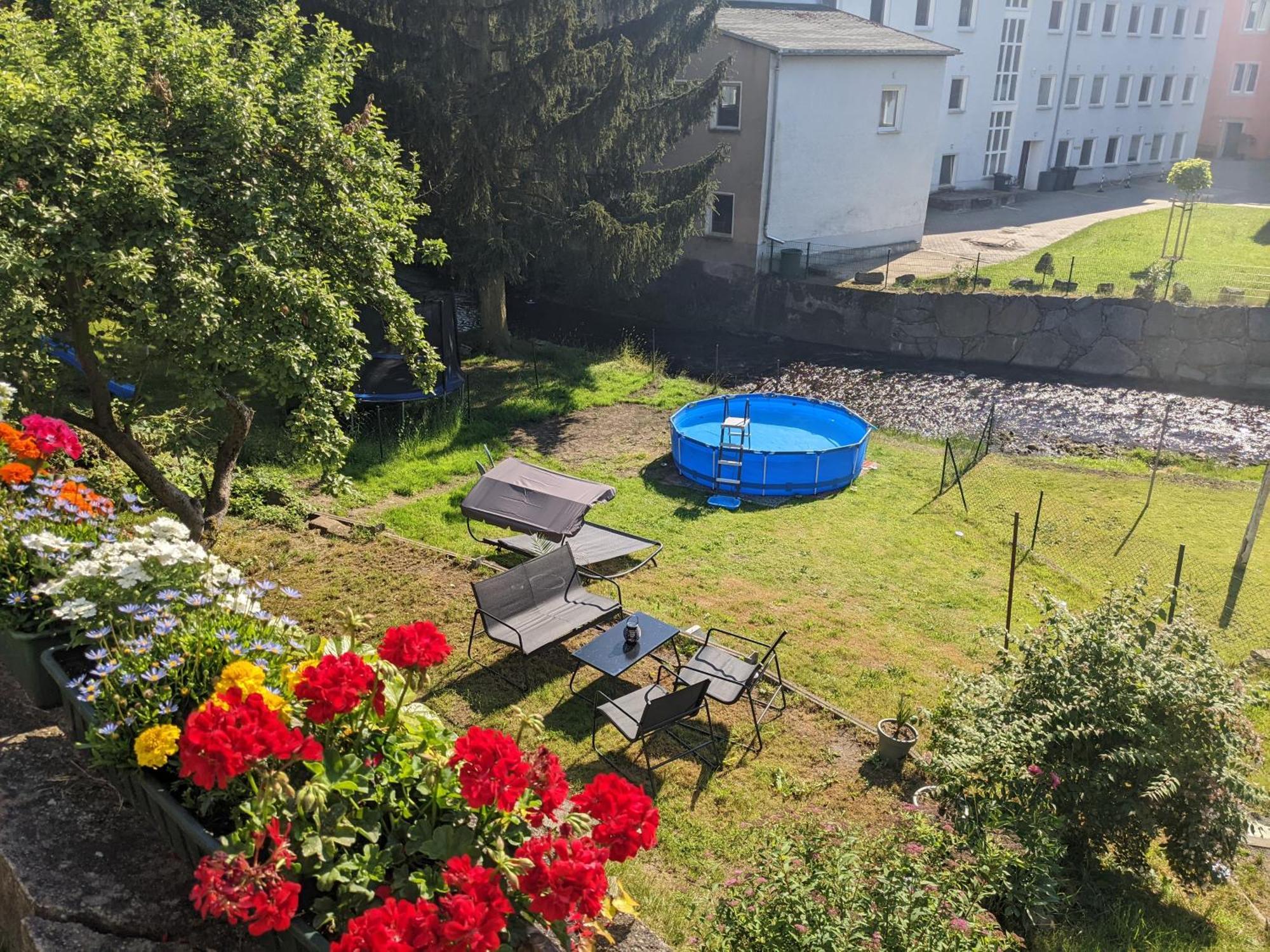 Famzi - Urlaubsmagie - Familienwohnung Mit Gemeinschaftsgarten, -Sauna & -Pool Sebnitz Extérieur photo