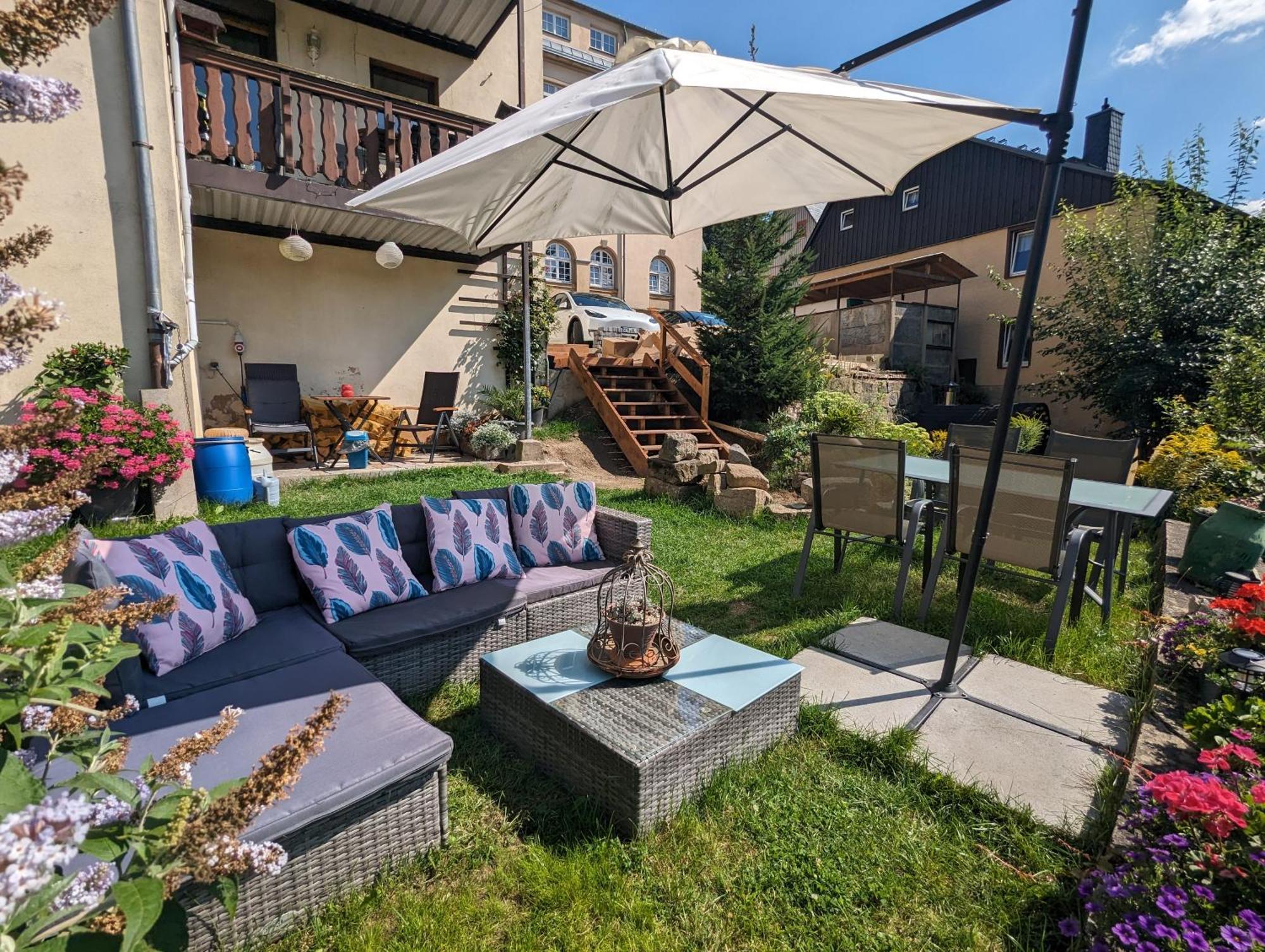 Famzi - Urlaubsmagie - Familienwohnung Mit Gemeinschaftsgarten, -Sauna & -Pool Sebnitz Extérieur photo