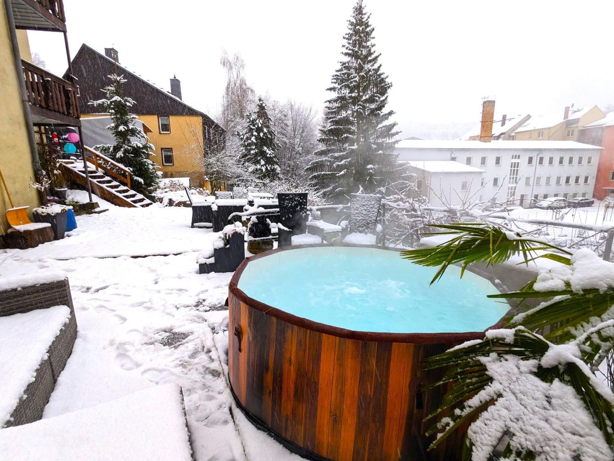 Famzi - Urlaubsmagie - Familienwohnung Mit Gemeinschaftsgarten, -Sauna & -Pool Sebnitz Extérieur photo