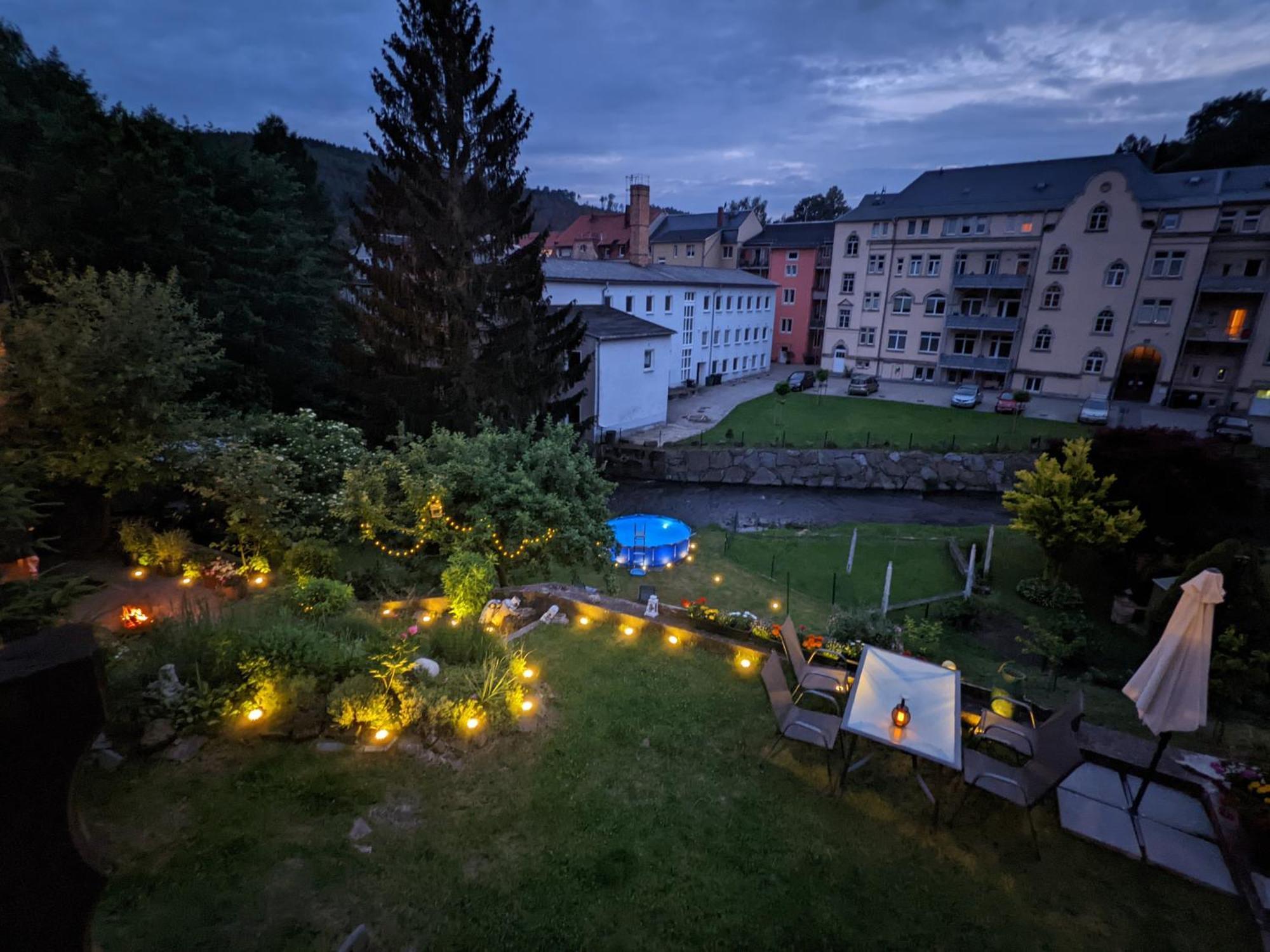 Famzi - Urlaubsmagie - Familienwohnung Mit Gemeinschaftsgarten, -Sauna & -Pool Sebnitz Extérieur photo
