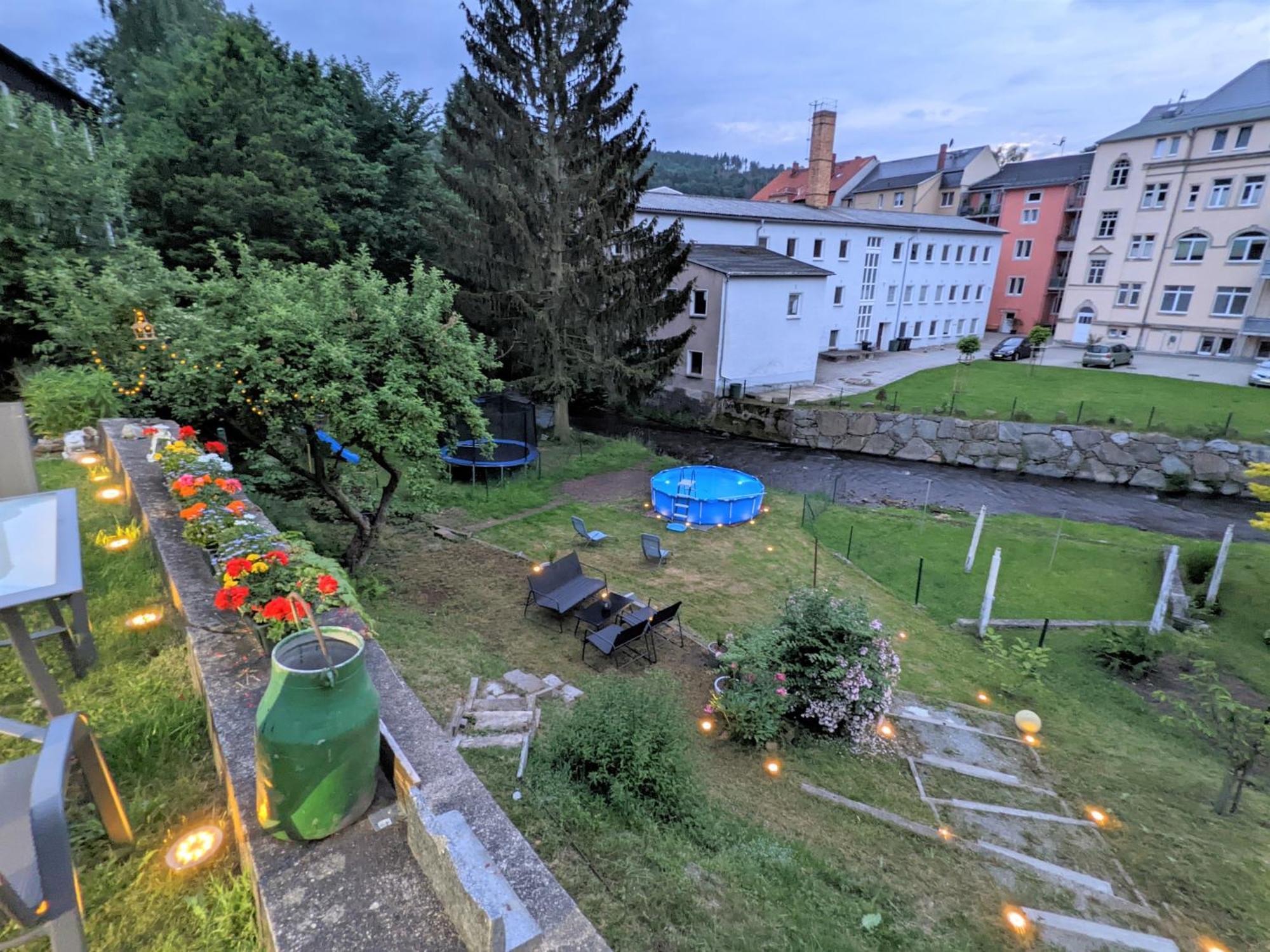Famzi - Urlaubsmagie - Familienwohnung Mit Gemeinschaftsgarten, -Sauna & -Pool Sebnitz Extérieur photo
