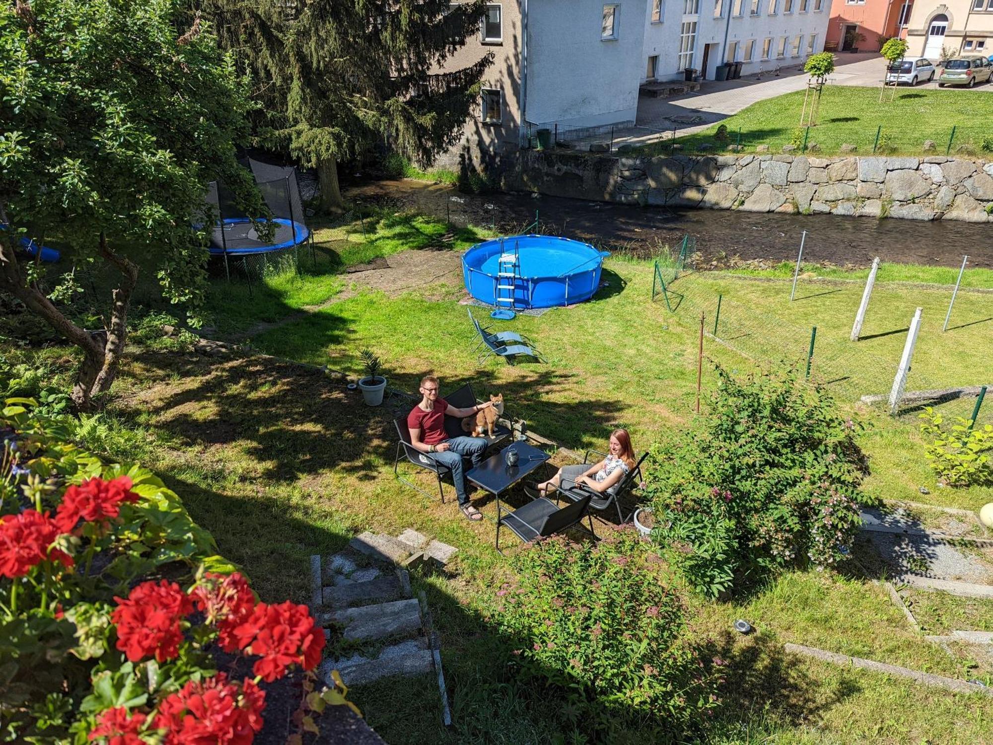 Famzi - Urlaubsmagie - Familienwohnung Mit Gemeinschaftsgarten, -Sauna & -Pool Sebnitz Extérieur photo