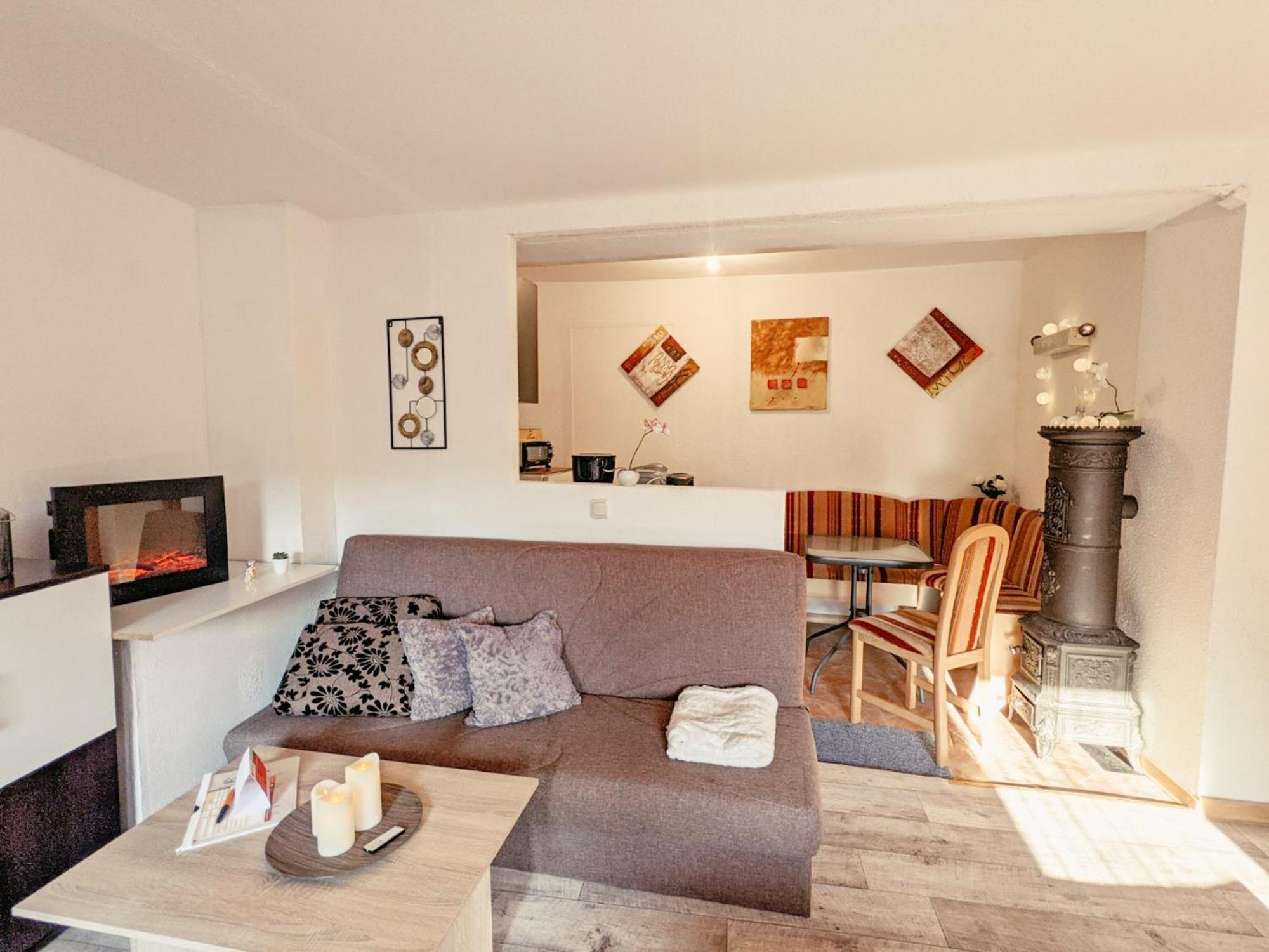Famzi - Urlaubsmagie - Familienwohnung Mit Gemeinschaftsgarten, -Sauna & -Pool Sebnitz Extérieur photo