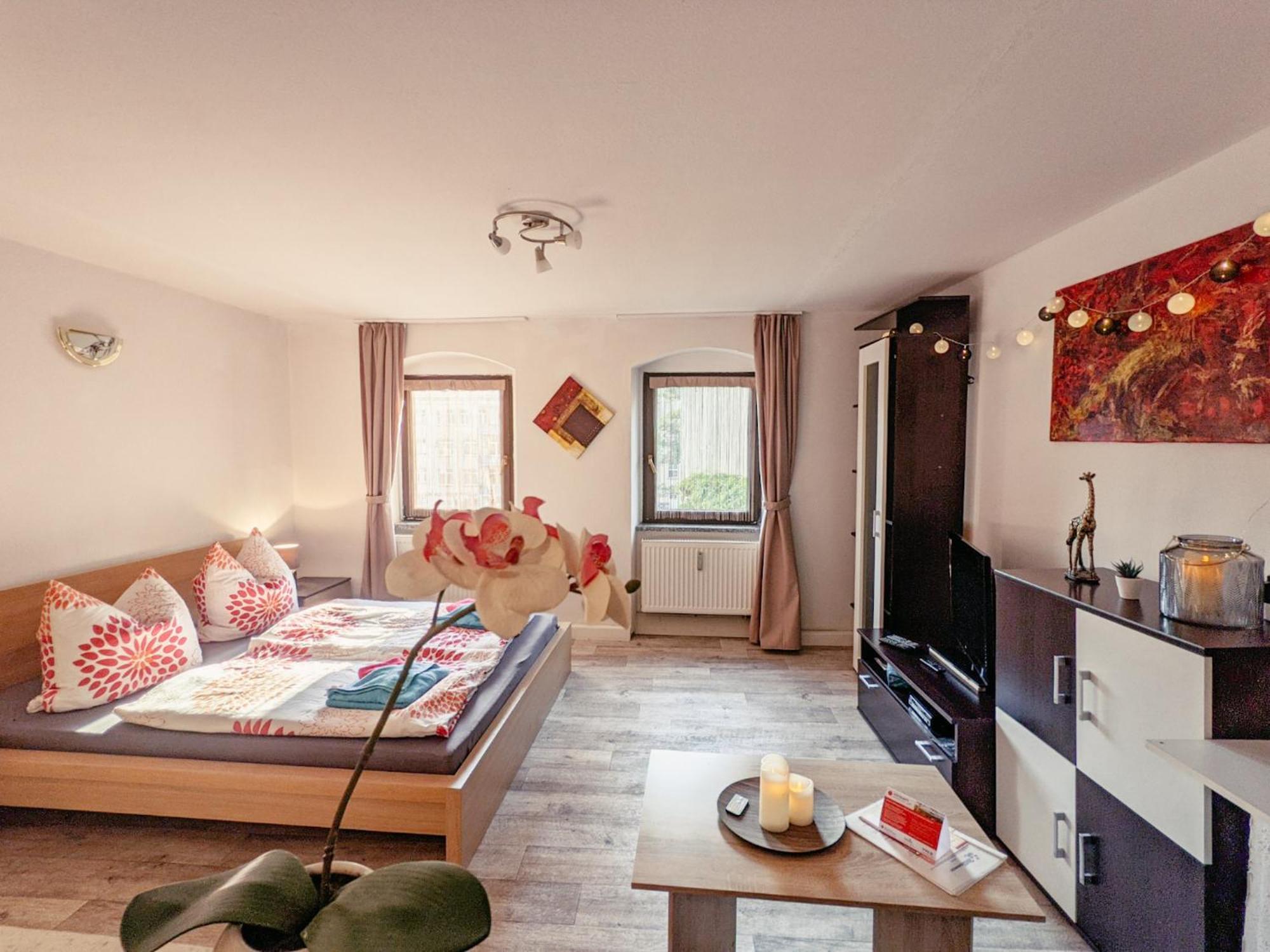 Famzi - Urlaubsmagie - Familienwohnung Mit Gemeinschaftsgarten, -Sauna & -Pool Sebnitz Extérieur photo